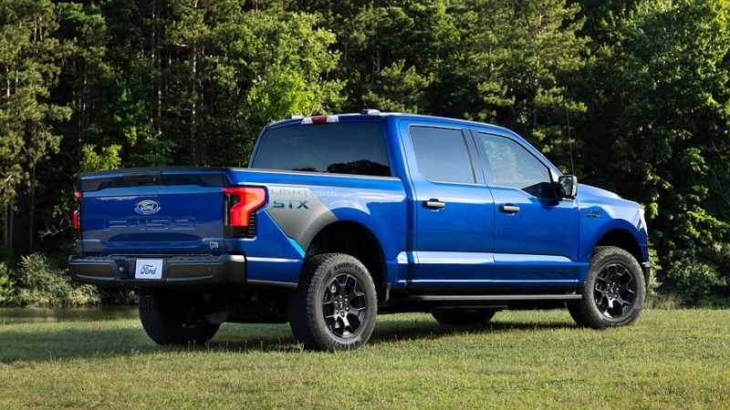 Ford может поставить крест на большом электрическом пикапе F-150 Lightning