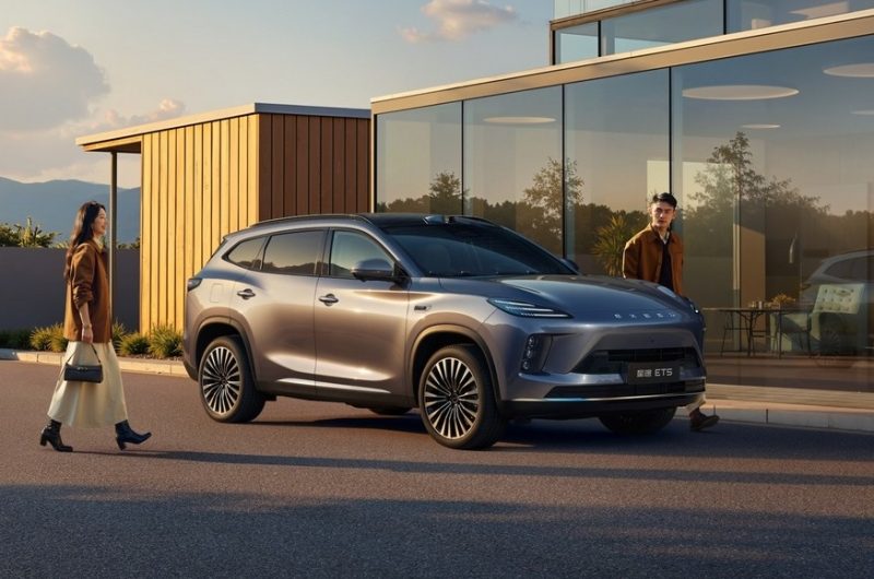 Кроссовер Exeed ET5 на базе Exeed TXL стартует в двух версиях