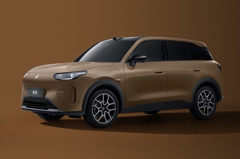 Недорогой кроссовер Leapmotor A10 показали на новых фото перед премьерой