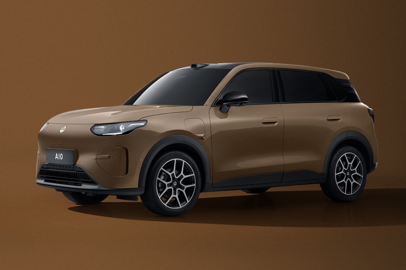 Недорогой кроссовер Leapmotor A10 показали на новых фото перед премьерой