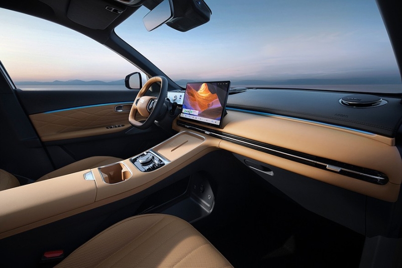 Новый кроссовер Geely EX5 EM-i в России: ожидаемо дешевле родственного EX5