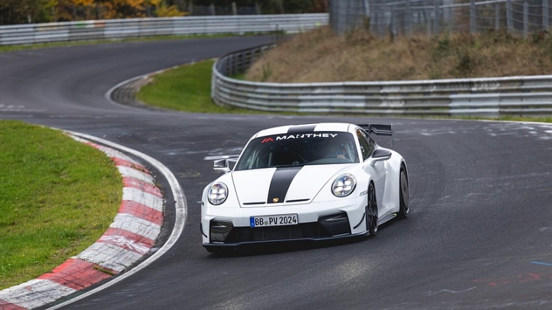 Porsche 911 GT3 Manthey Kit: более эффективная аэродинамика и доработанное шасси