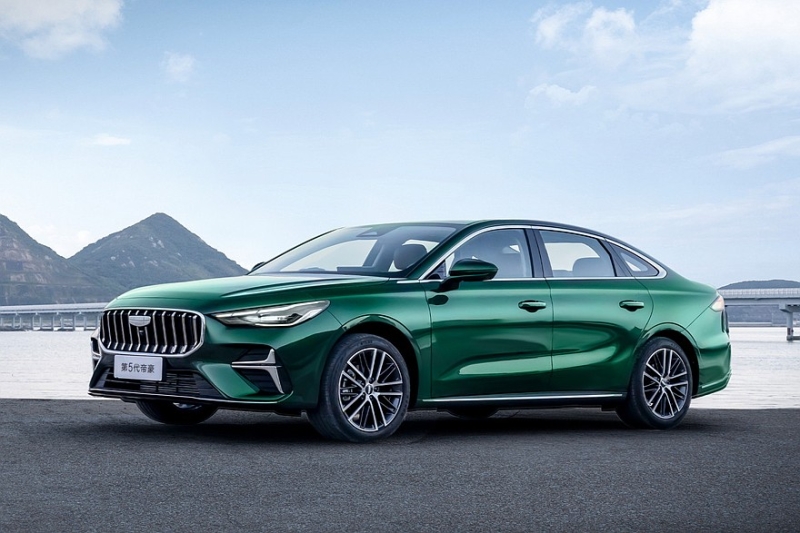 Седан Geely Emgrand нового поколения предложен с двумя моторами на выбор