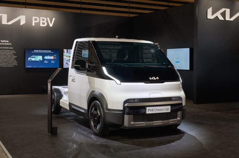 «Зелёная» рабочая лошадка: Kia представила шасси PV5 во Франции
