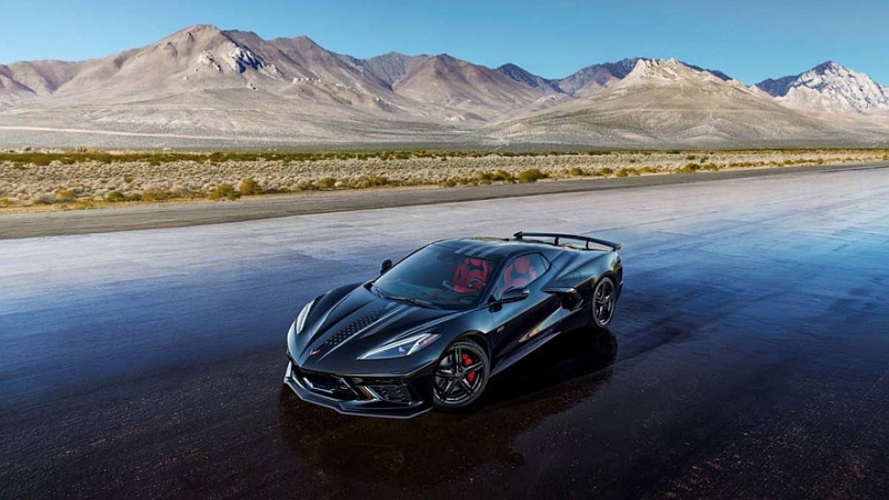 Chevrolet подготовил юбилейные версии Corvette, Colorado и Silverado