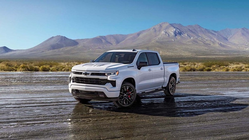 Chevrolet подготовил юбилейные версии Corvette, Colorado и Silverado