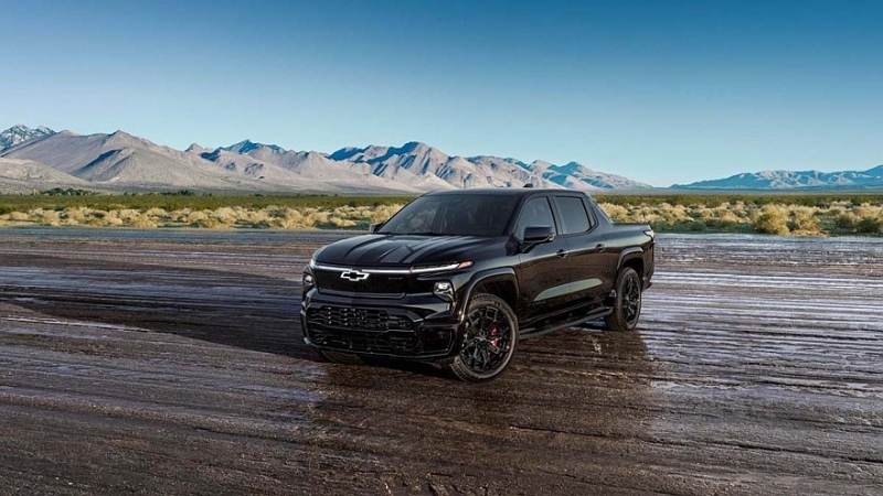 Chevrolet подготовил юбилейные версии Corvette, Colorado и Silverado