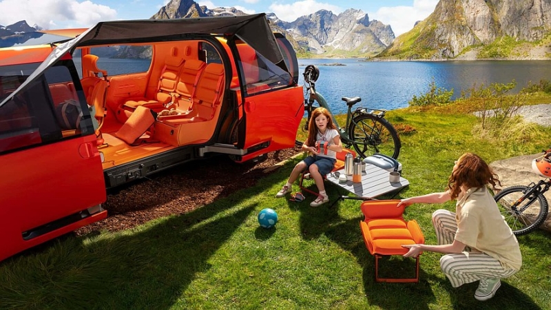 Citroen Elo: шестиместный семейный минивэн со съёмной мебелью и двумя матрасами