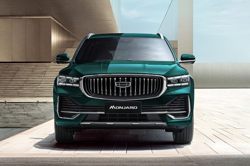 Geely Monjaro с обновлённым салоном и адаптивной подвеской в России: объявлена цена