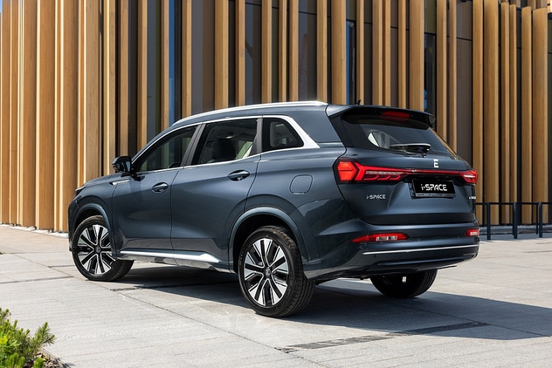 Кроссовер Evolute i-Space: скоро – с полным приводом