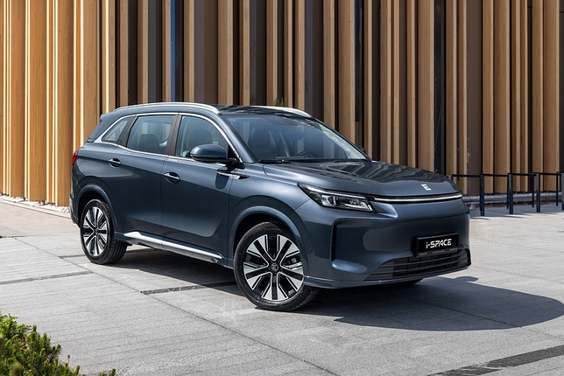 Кроссовер Evolute i-Space: скоро – с полным приводом