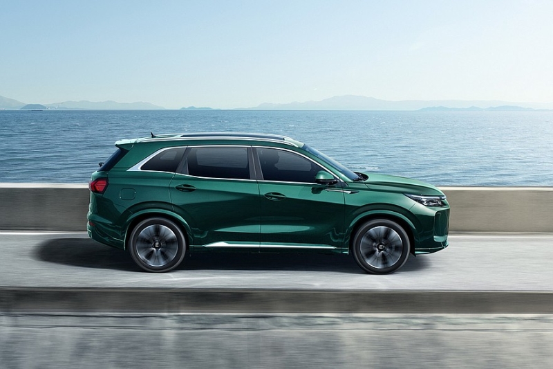 Кроссовер Evolute i-Space: скоро – с полным приводом