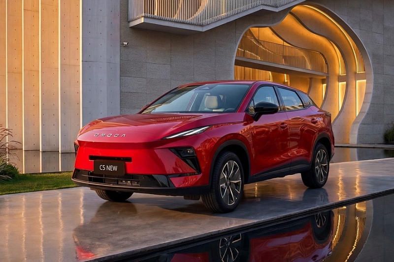 Кроссовер Omoda C5 нового поколения для России: официальные фото