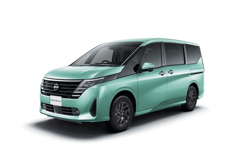 Минивэн Nissan Serena: рестайлинг богатых версий и расширение гаммы