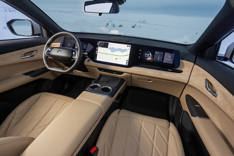 Новый Changan CS75 Plus стартует в России с топовым мотором и полным приводом: объявлены цены