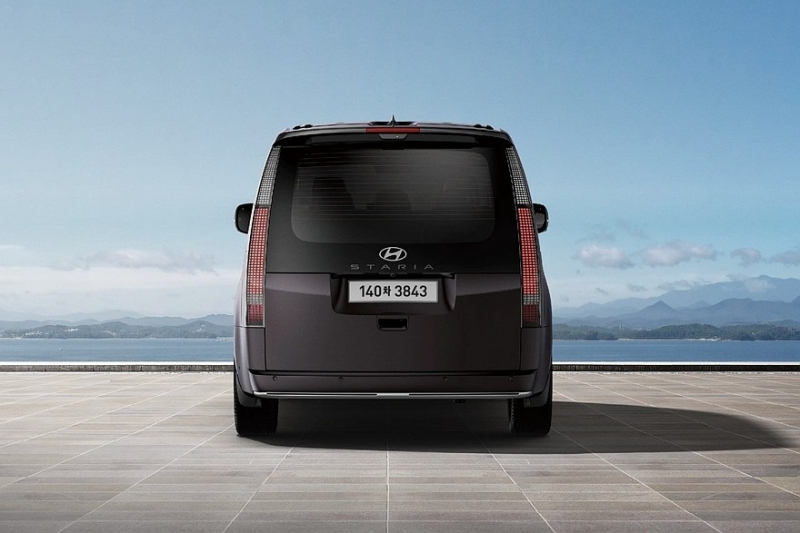 Обновлённое семейство Hyundai Staria: декор, экраны побольше и физические кнопки
