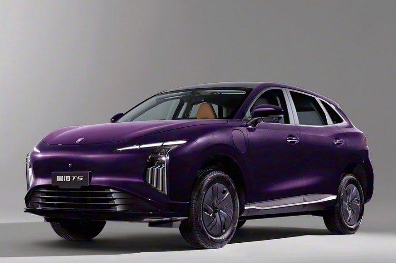 «Престижную» линейку Forthing Xinghai от Dongfeng пополнил кроссовер. Снова