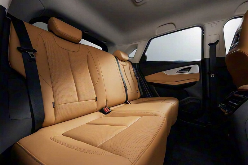 «Престижную» линейку Forthing Xinghai от Dongfeng пополнил кроссовер. Снова