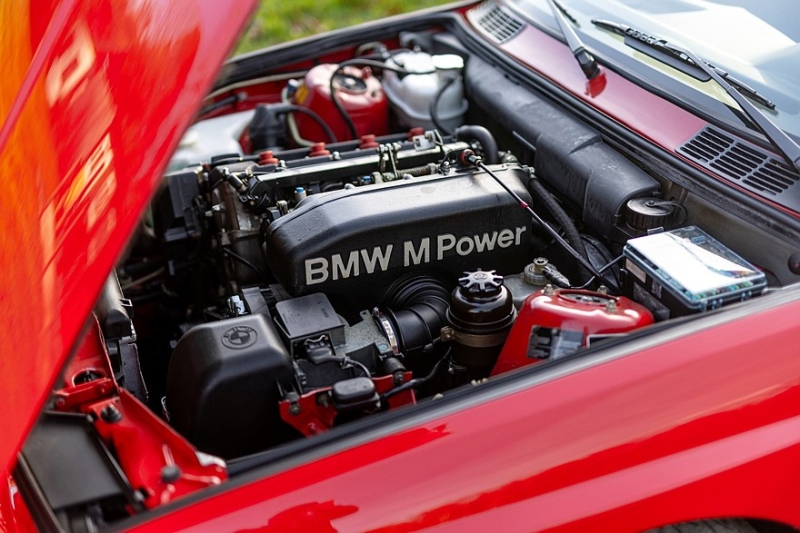Редкий BMW M3 Sport Evolution 1990 года в идеальном состоянии продадут на аукционе