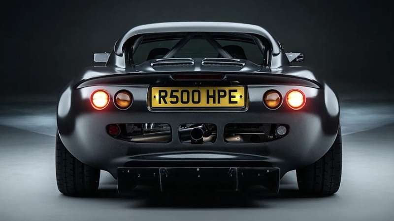 Рестомод на базе Lotus Elise от HPE SV: радикальная диета и визжащий двигатель Honda K20