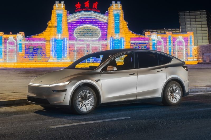 Tesla выпустила 9-миллионный электромобиль на фоне спада продаж и странных прогнозов