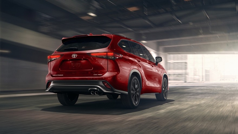 Toyota собирается продавать в Японии Camry, Highlander и Tundra с американской пропиской