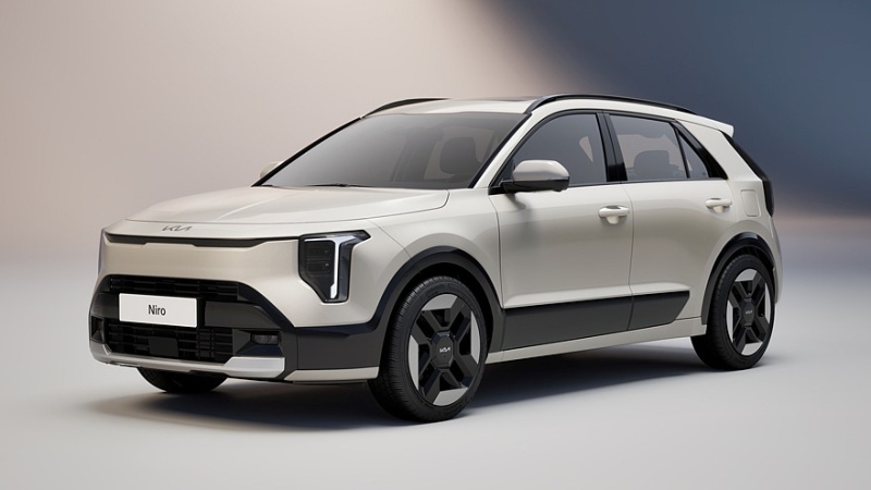 Kia рассекретила внешность и салон обновлённого кроссовера Niro