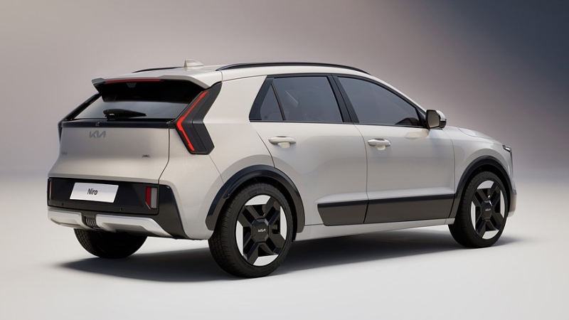 Kia рассекретила внешность и салон обновлённого кроссовера Niro