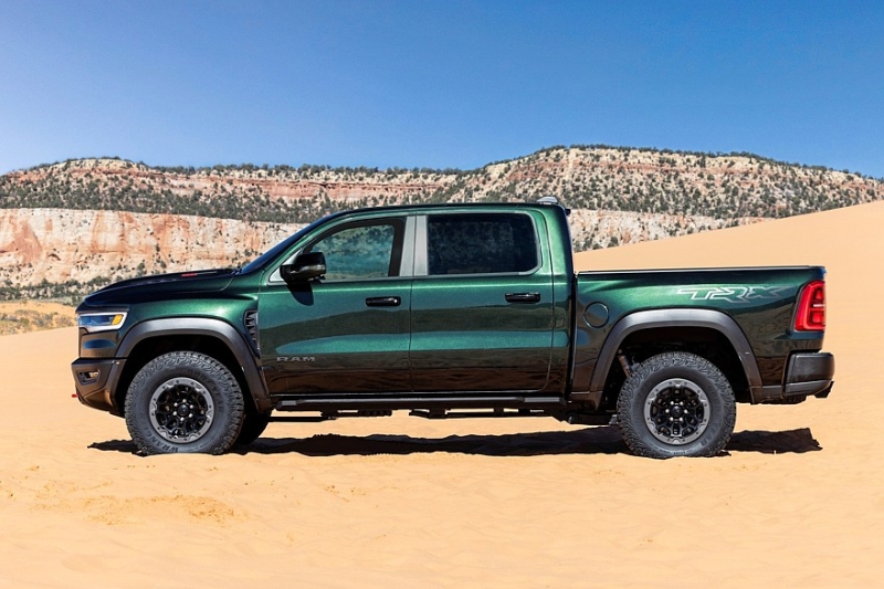 Масл-трак Ram 1500 SRT TRX вернулся: мощнее, быстрее и богаче предшественника