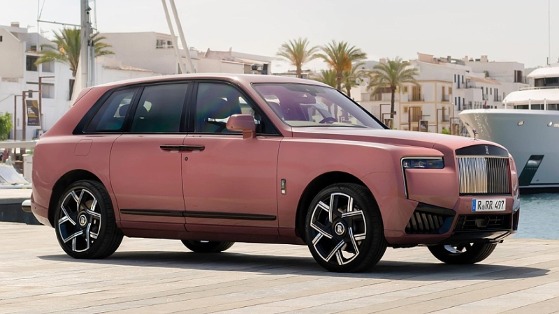 Новый Rolls-Royce Cullinan: первые изображения