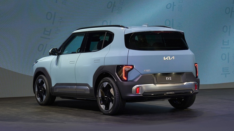 Рассекречен кроссовер Kia EV2: разный дизайн, две батареи и прописка в Европе