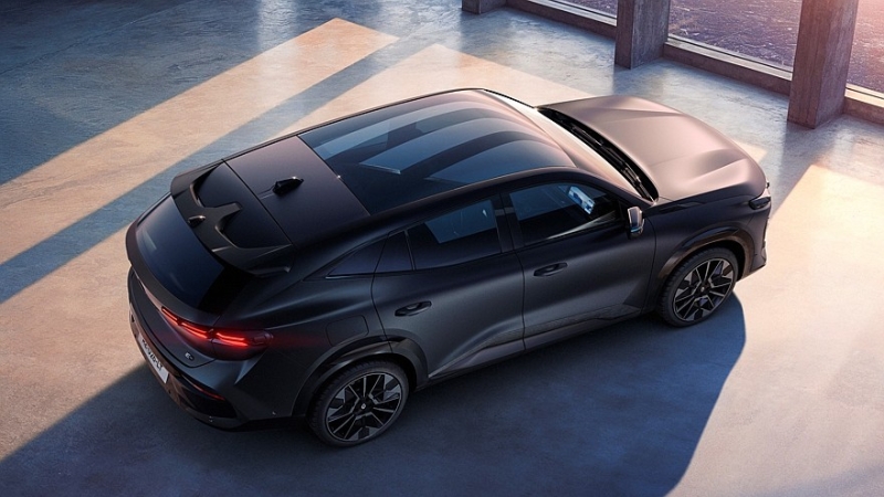 Renault Filante: новый флагманский гибридный кроссовер на платформе Geely и Volvo