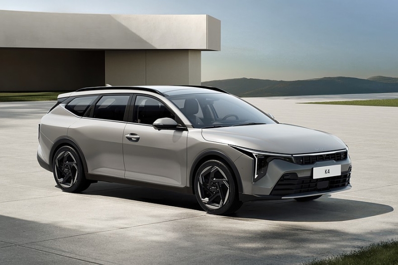 Семейство Kia K4 пополнил универсал: официальные фото