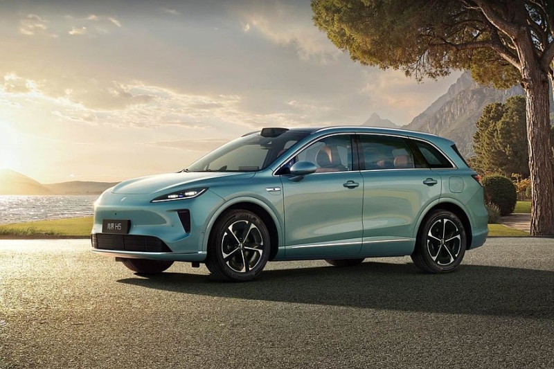 Shangjie от SAIC и Huawei: к заурядному кроссоверу H5 присоединится седан Z7 в стиле Porsche