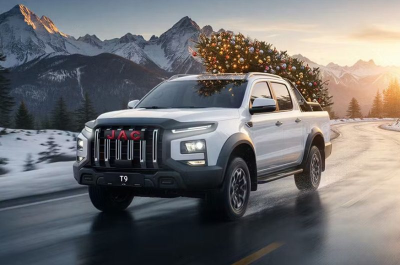 В России стартовали продажи новой версии флагманского пикапа JAC T9, цена известна