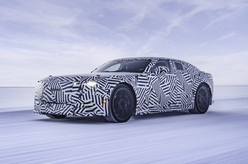 Jaguar GT готовится к премьере: прототип новинки показался в ходе зимних испытаний