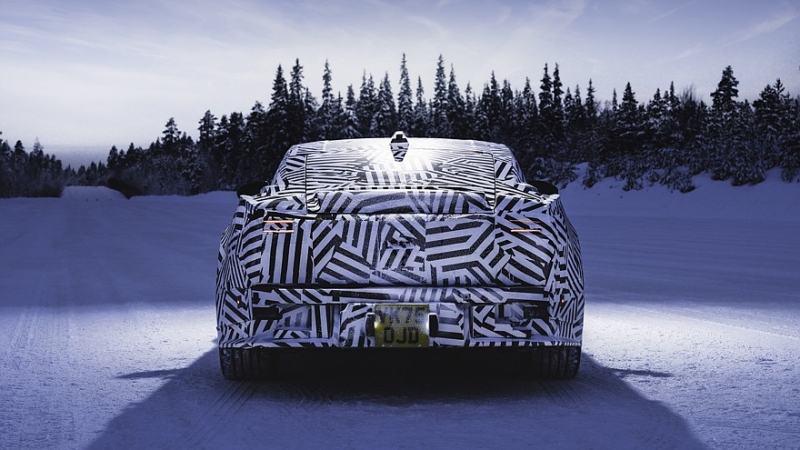 Jaguar GT готовится к премьере: прототип новинки показался в ходе зимних испытаний