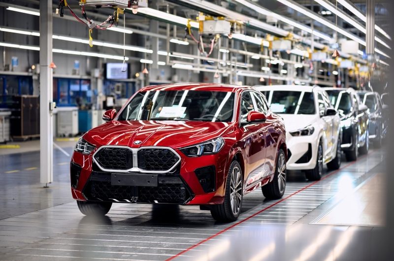 Крупнейший в Европе завод BMW отметил юбилей производственным рекордом