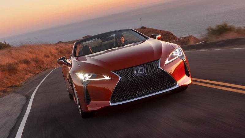 Lexus готовится завершить производство купе и кабриолета LC