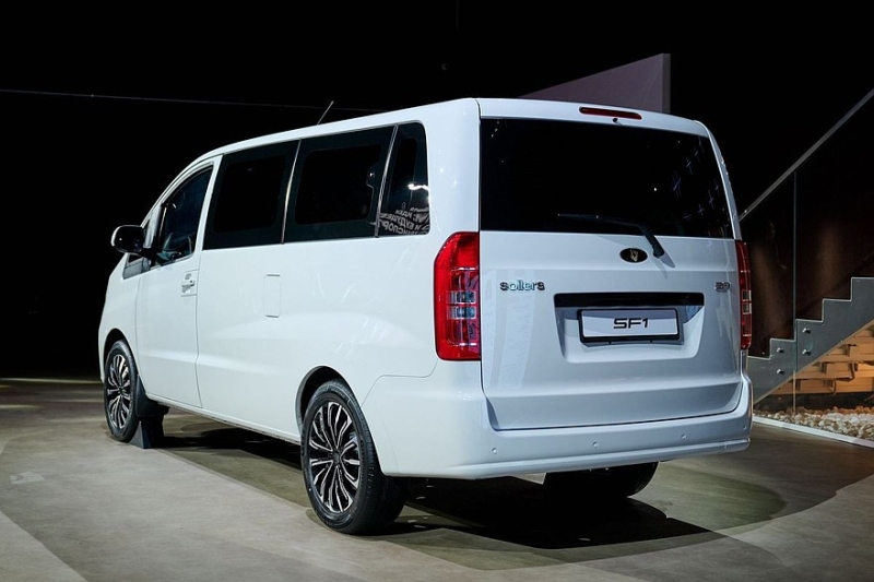 Минивэны Sollers SF1 начали выпускать по технологии полного цикла