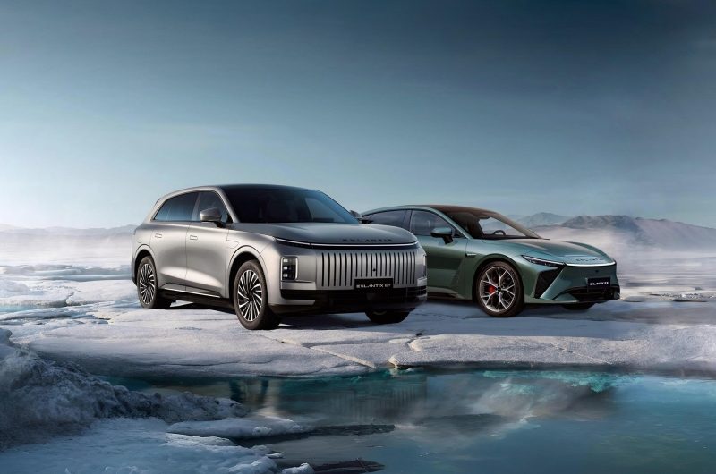 Назло скептикам: Exeed Exlantix ET упал с высоты 12-го этажа и выжил