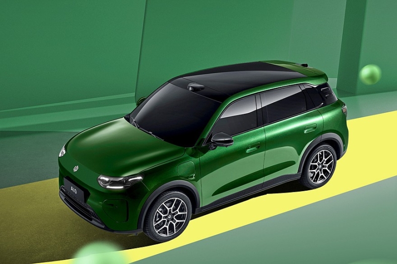 Недорогой кроссовер Leapmotor A10, он же глобальный Leapmotor B03X: показан интерьер