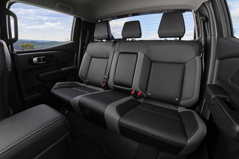 Новый пикап Nissan Navara готов к старту продаж: дороже исходного Mitsubishi L200