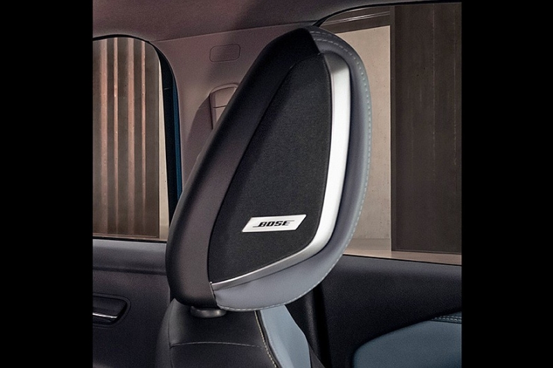 Новый седан Nissan Versa: фото салона, оснащение и дата премьеры