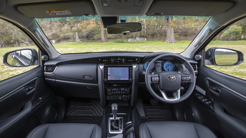 Обновлённый Toyota Fortuner: первые изображения