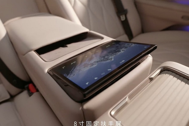 Роскошный седан Hyptec A800 от GAC: интересная фишка в салоне и полный привод