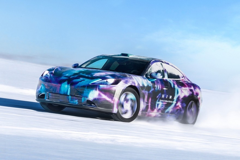 Седан Shangjie Z7 от SAIC и Huawei показали живьём