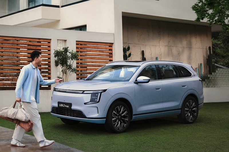 Совсем ещё свежий кроссовер Jetour X70L превратился в Soueast S08