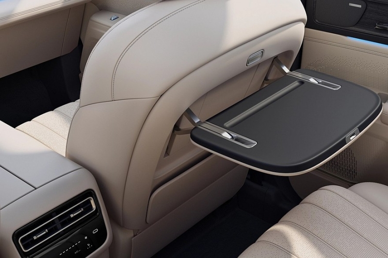 Совсем ещё свежий кроссовер Jetour X70L превратился в Soueast S08