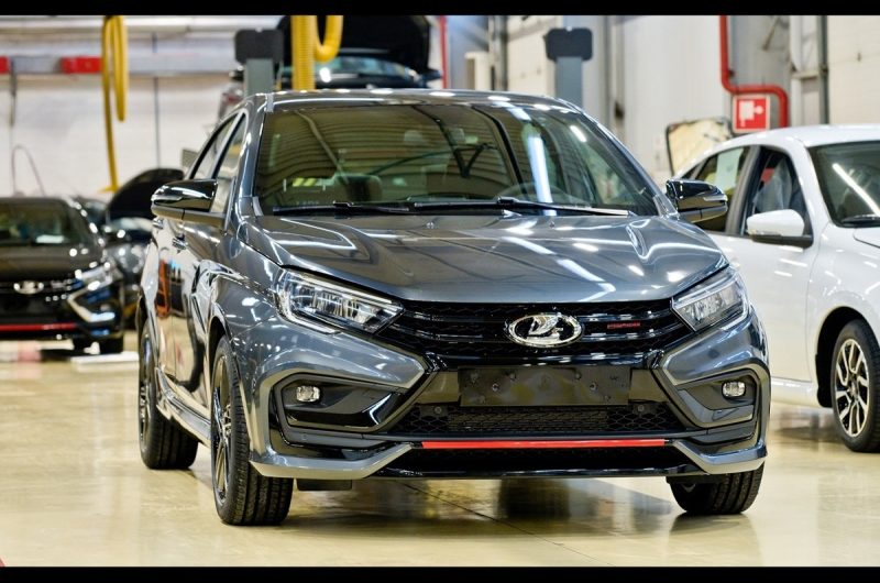 Стартовало производство новых седанов и универсалов Lada Vesta Sport